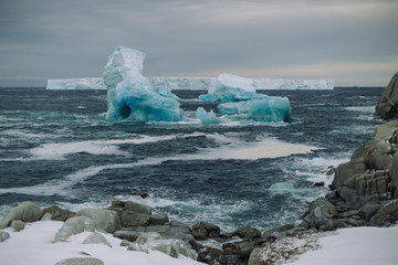 Blue Ice of a Rotten Iceberg