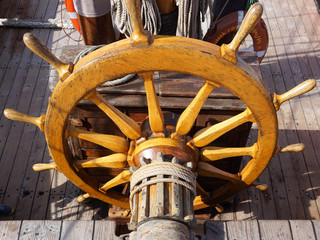 Gouvernail navire ancien © PhotoLoren