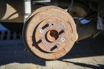 Rusty drum brake in the car