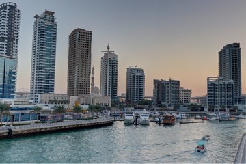 marina de Duba&iuml;