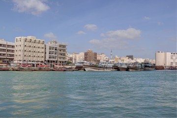 Obraz premium Dubai creek au centre de Dubaï aux émirats arabes unis