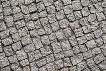 Pflastersteine im Sonnenlicht