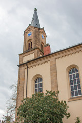 Fototapeta na wymiar Protestantische Kirche Erpolzheim Rheinland-Pfalz