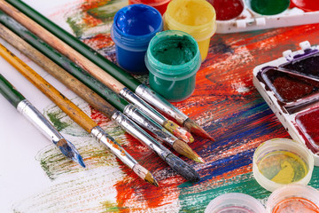 Fototapeta premium Paint brushes and paints for drawing.