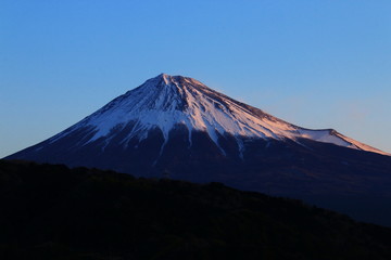 富士川越しの富士の朝焼け