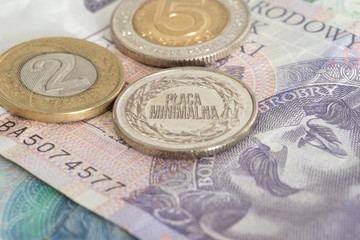 Geldscheine und Münzen Polnische Zloty PLN und Mindestlohn in Polen