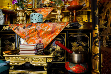 Close-up of Buddhist altar.  仏壇のクローズアップ