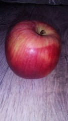 apple on the table
