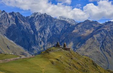 Obraz premium Gergeti Trinity Church (Tsminda Sameba)