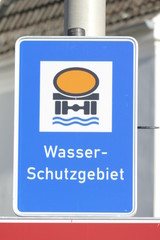 Verkehrsschild Wasser-Schutzgebiet