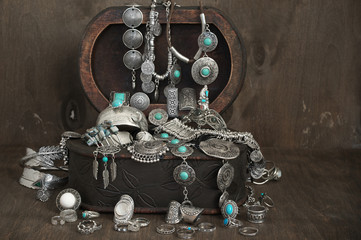 Bohemian style jewelry set in box - 253525200