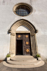 Portone Chiesa San Pietro apostolo  - Monastir - Sardegna