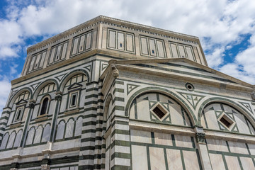Fototapeta premium Baptistery (Battistero di San Giovanni, Baptistery of Saint John) on Piazza San Giovanni in Florence, Italy