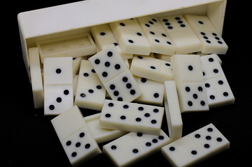 dominoes