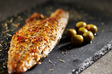 Grilled fish with olive 