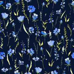 Naadloos patroon met rustieke zachte blauwe bloemen. Botanisch achtergrondontwerp voor textiel, behang, print. Geïsoleerd op donkerblauwe achtergrond. Aquarel illustratie