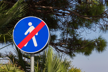 Road sign in Italy - End of pedestrian lane