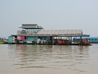 Tonle Sap See schwimmendes Dorf