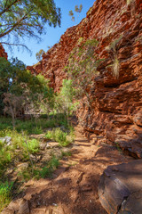hiking down in weano gorge in karijini national park, western australia 2