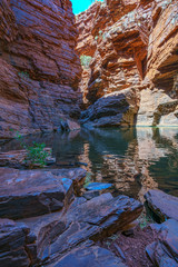 hiking to handrail pool in the weano gorge in karijini national park, western australia 29