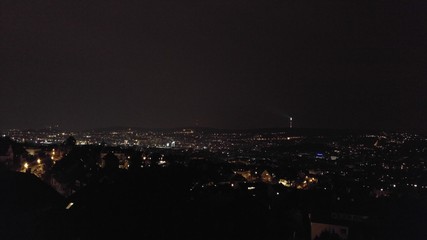 Panorama-Aussicht über Stuttgart bei Nacht
