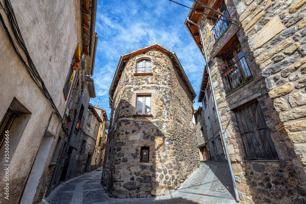 Wall mural Street in Castellfollit de la Roca