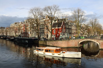 Fototapeta premium Canal in Amsterdam