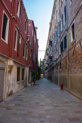 Fototapeta na wymiar The narrow streets of Venice, Italy