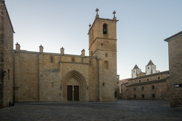 Fototapeta na wymiar Co-catedral de Santa Maria, in Caceres