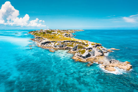 sea and blue sky