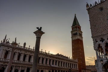 Fototapeta na wymiar Italy, Venice, Piazza San Marco, LOW ANGLE VIEW OF A BUILDING