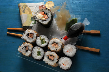 Sushi take away ft9103_6991 California roll