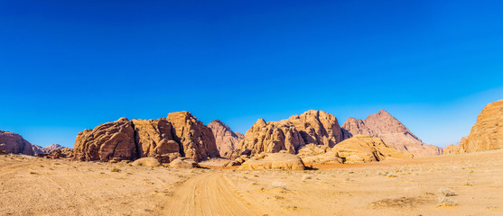 Landscape of Wadi Rum desert in Jordan © dudlajzov