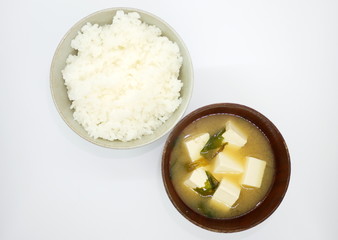 ご飯と味噌汁