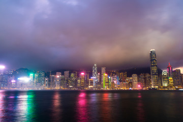 Fototapeta na wymiar Hong Kong city skyline at night and light up
