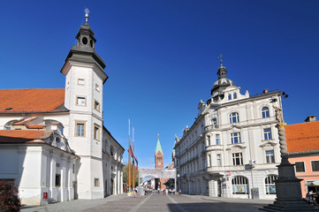 Fototapeta na wymiar Slovenia, Maribor, Maribor Castle and Trg svobode.