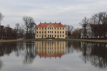 Fototapeta na wymiar Barockschloss Zabeltitz in Sachsen