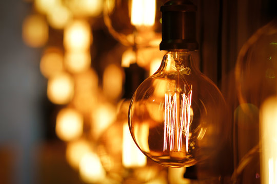 Lots of vintage light bulbs are blinking