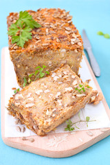 Vegetarischer Nuss-Braten 