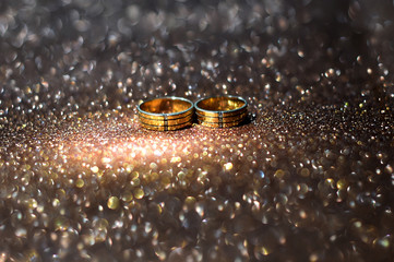Obraz na płótnie Canvas a pair of wedding rings made of 22 carat gold