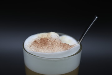 Milchschaum mit Kakao