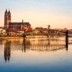 Magdeburger Dom in der Morgensonne