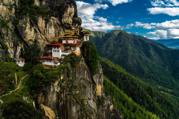 bhutan tiger nest monastery landscape wonder Taktsang  - obrazy, fototapety, plakaty