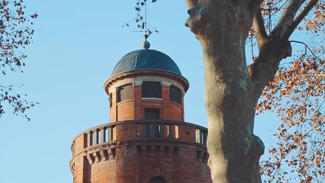 toulouse donjon capitole brick tower architecture zoom