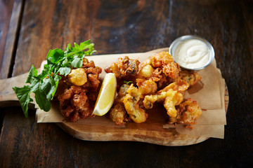 Deep fried squid cartilage 