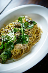 Oyster and spinach spaghetti