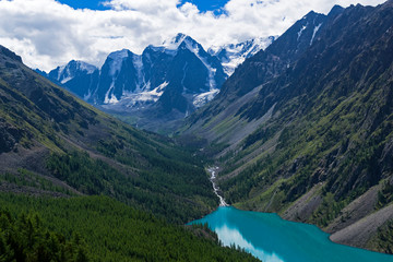 Fototapeta na wymiar Shavlo Lake. Altai Mountains, Russia.