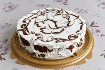 The Low-fat yoghurt cake with a chocolate