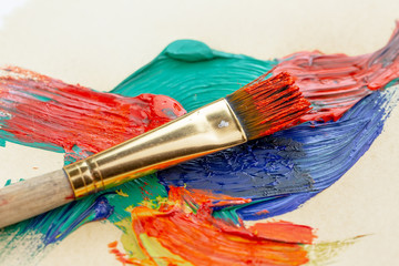 Obraz premium Paint brushes and paints for drawing.