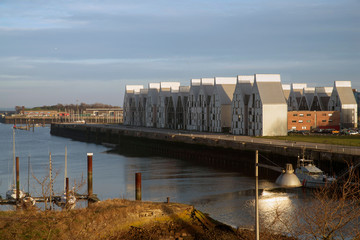 Obraz premium Houses on the edge of the port of Dunkirk